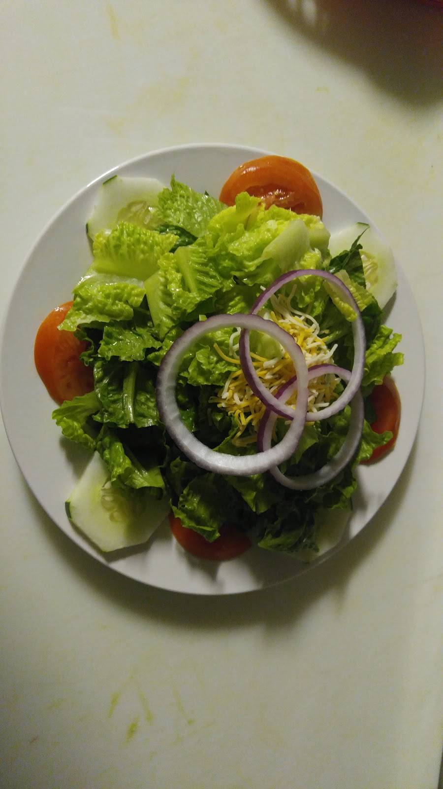 Mugshotz | restaurant | W270 N2793, Elm Ave, Pewaukee, WI 53072, USA | 2626964177 OR +1 262-696-4177