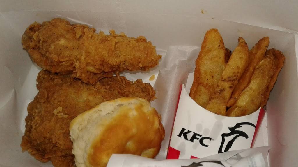 KFC | restaurant | 1801 W Lindsey St, Norman, OK 73069, USA | 4053215150 OR +1 405-321-5150