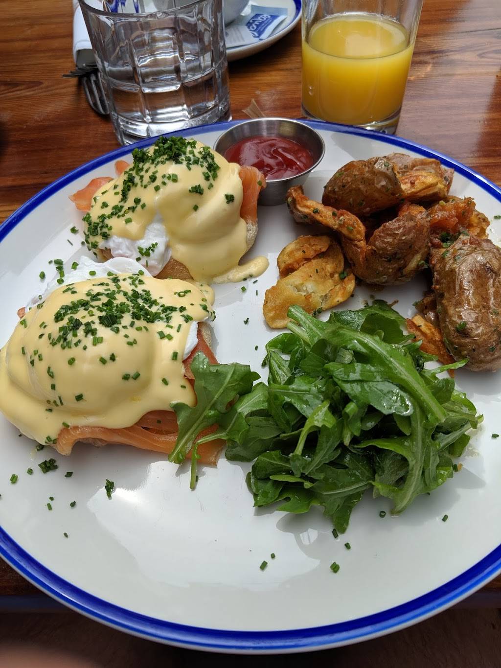 Belfast Love Public House | restaurant | 548 King St W, Toronto, ON M5V 1M3, Canada | 4163632223 OR +1 416-363-2223