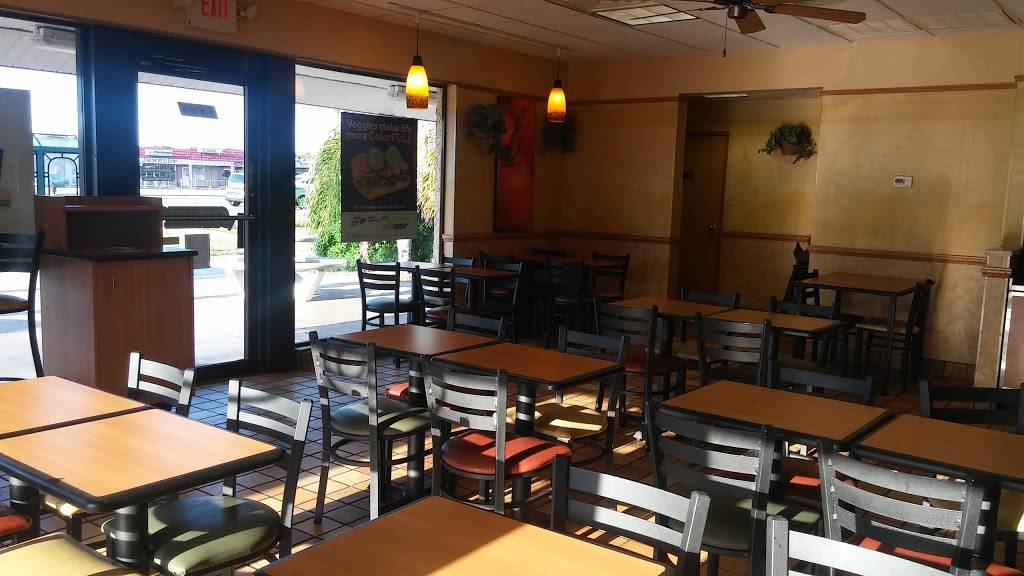 Subway Restaurants | restaurant | 4408 W Hillsborough Ave, Tampa, FL 33614, USA | 8138795489 OR +1 813-879-5489