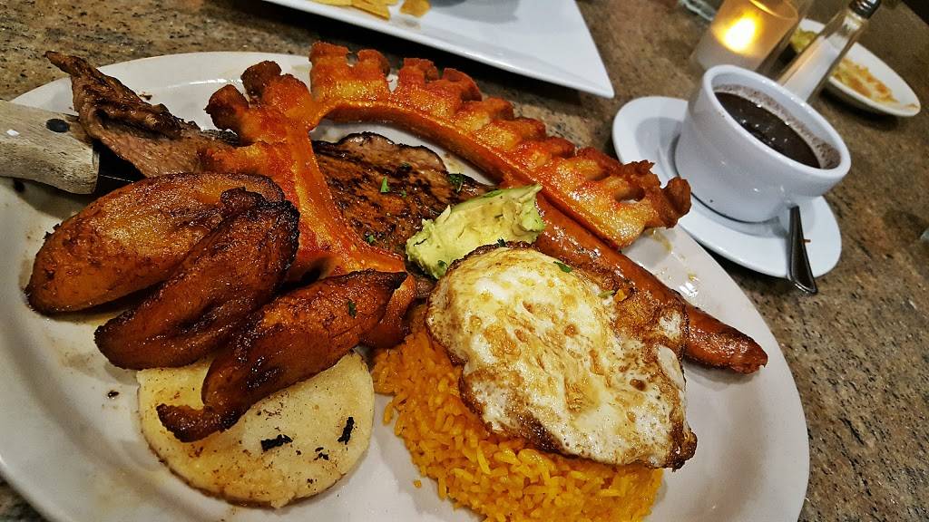 Latinos y Mas Restaurant | restaurant | 2030 S Pine Ave, Ocala, FL 34471, USA | 3526224777 OR +1 352-622-4777