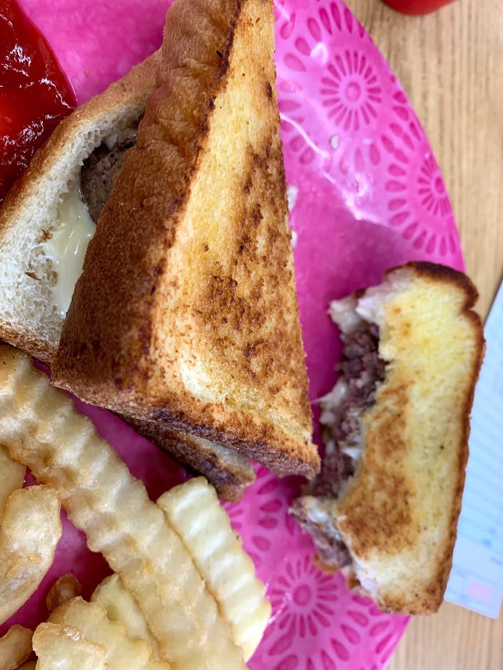 Diner | restaurant | 273 N Pleasant St, Decaturville, TN 38329, USA | 7318524136 OR +1 731-852-4136