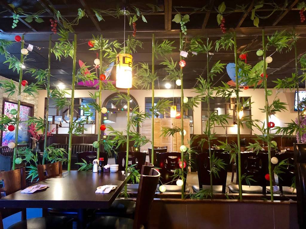 Fuji Japanese Sushi & Steak House | restaurant | 915 13th St, Ashland, KY 41101, USA | 6063271115 OR +1 606-327-1115