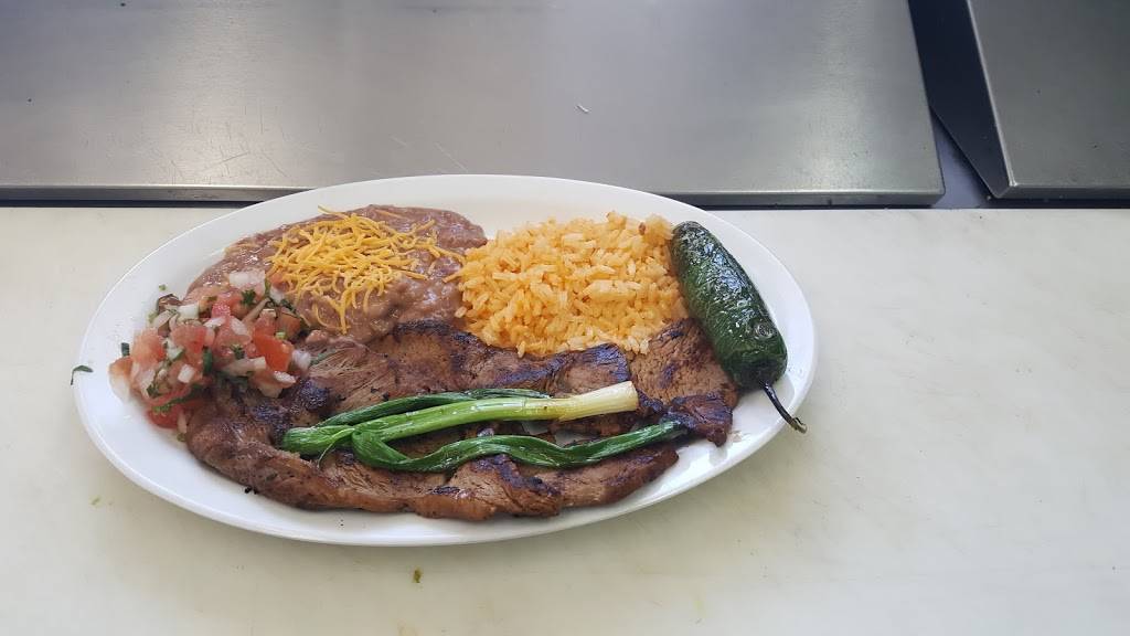 El Super Mexican food | restaurant | 153 E 223rd St, Carson, CA 90745, USA | 3109529551 OR +1 310-952-9551