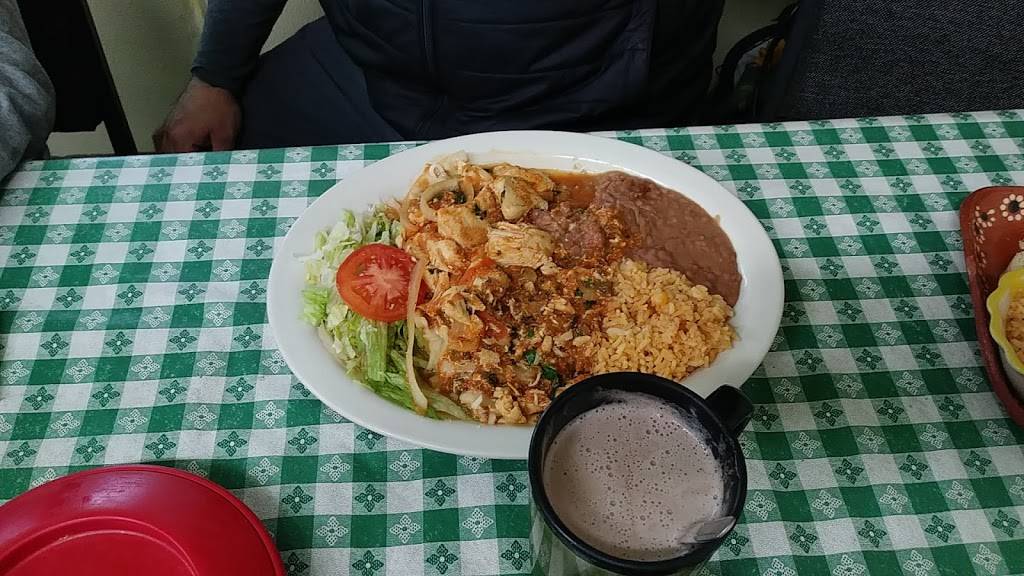 Amigas Fast Food | restaurant | 7048 Military Pkwy, Dallas, TX 75227, USA | 2143818809 OR +1 214-381-8809