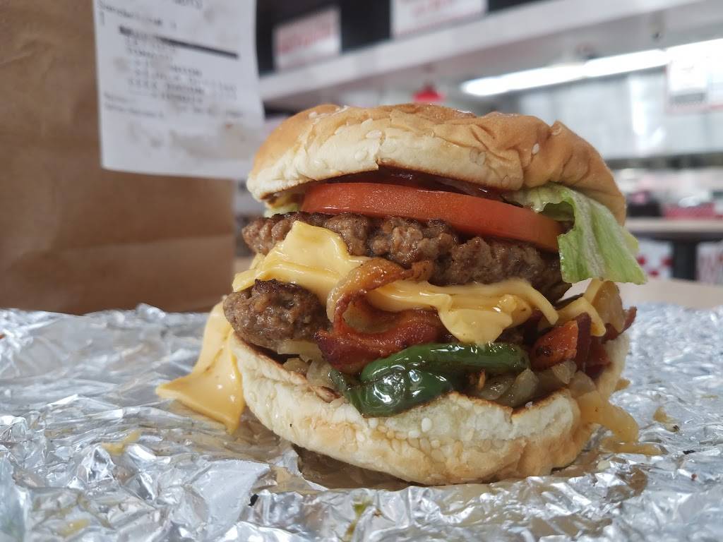 Five Guys | meal takeaway | 801 S University Dr, Plantation, FL 33324, USA | 9543066477 OR +1 954-306-6477