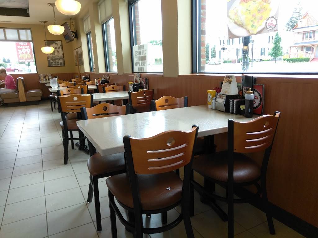 Leos Coney Island | restaurant | 281 S Broadway St, Lake Orion, MI 48362, USA | 2486938283 OR +1 248-693-8283