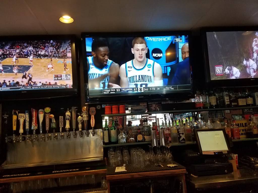 Boxseat Sports Grill | restaurant | 15650 Vineyard Blvd, Morgan Hill, CA 95037, USA | 4087787102 OR +1 408-778-7102