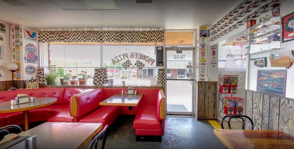 Pioneer Pizza | restaurant | 244 E Main St, Gentry, AR 72734, USA | 4797368142 OR +1 479-736-8142