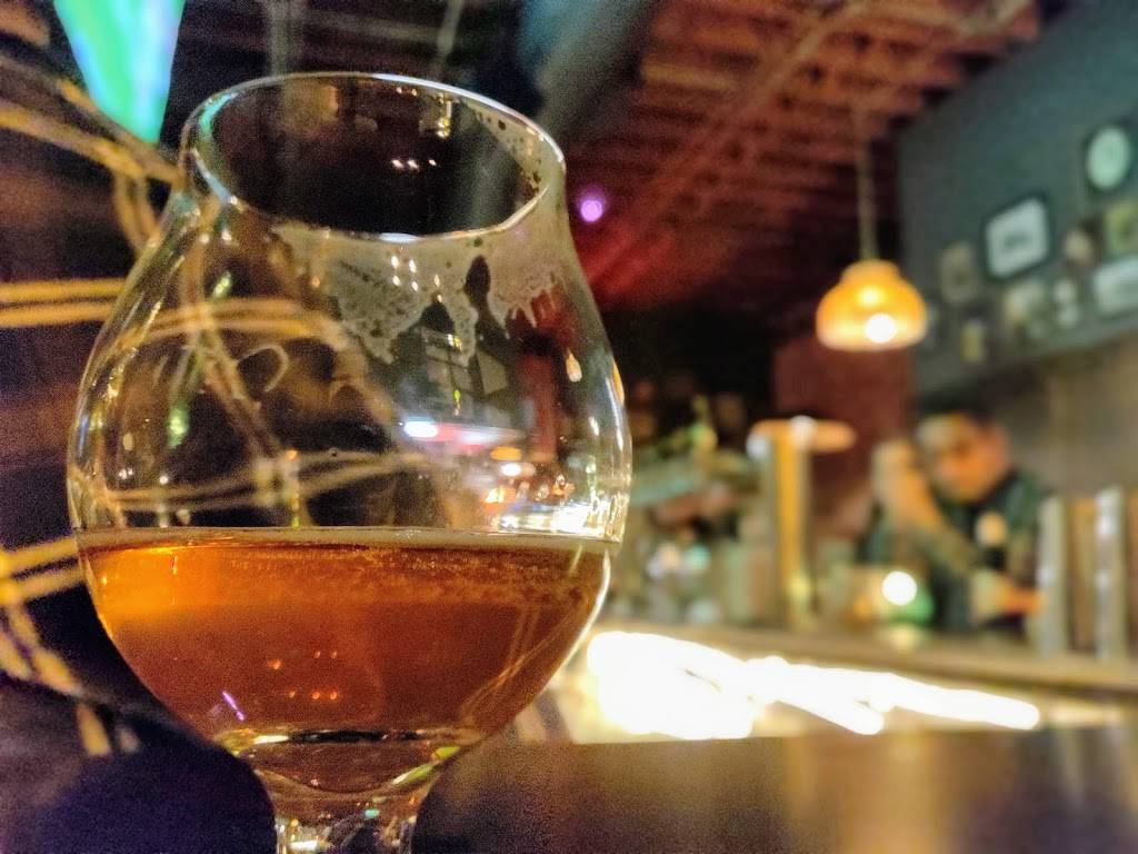 The Swill Inn | restaurant | 415 N Milwaukee Ave, Chicago, IL 60654, USA | 3125263952 OR +1 312-526-3952