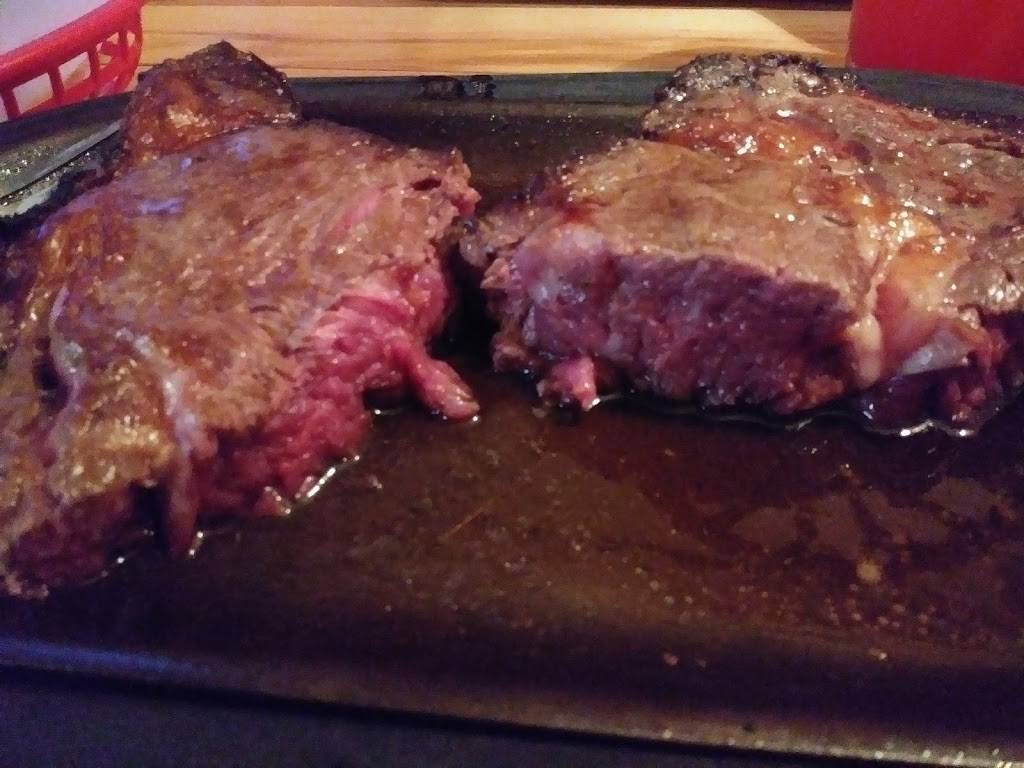 Ding-A-Ling Supper Club | restaurant | 8215 W Race St, Orfordville, WI 53576, USA | 6088799209 OR +1 608-879-9209