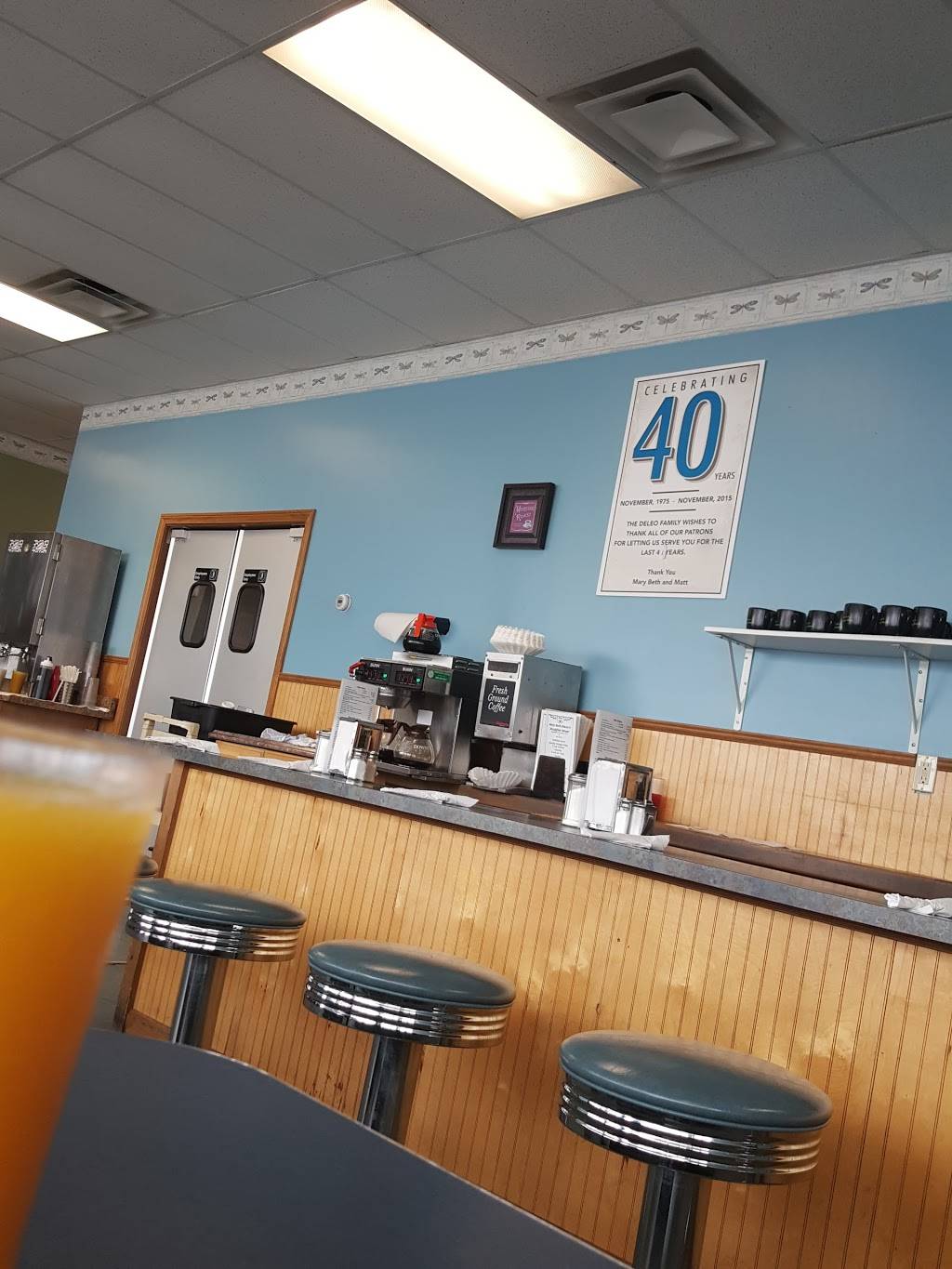 De Leos Breakfast House | restaurant | 751 Fall River Ave, Seekonk, MA 02771, USA | 5083365570 OR +1 508-336-5570