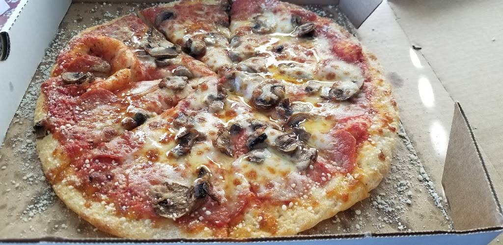 Little Italys Pizzeria | restaurant | 305 W Main St, Staunton, IL 62088, USA | 6186358181 OR +1 618-635-8181