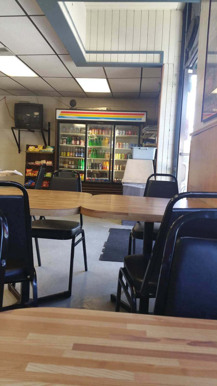 Dons Eatery | restaurant | 12972 Lakeland Rd, Santa Fe Springs, CA 90670, USA | 5629443449 OR +1 562-944-3449