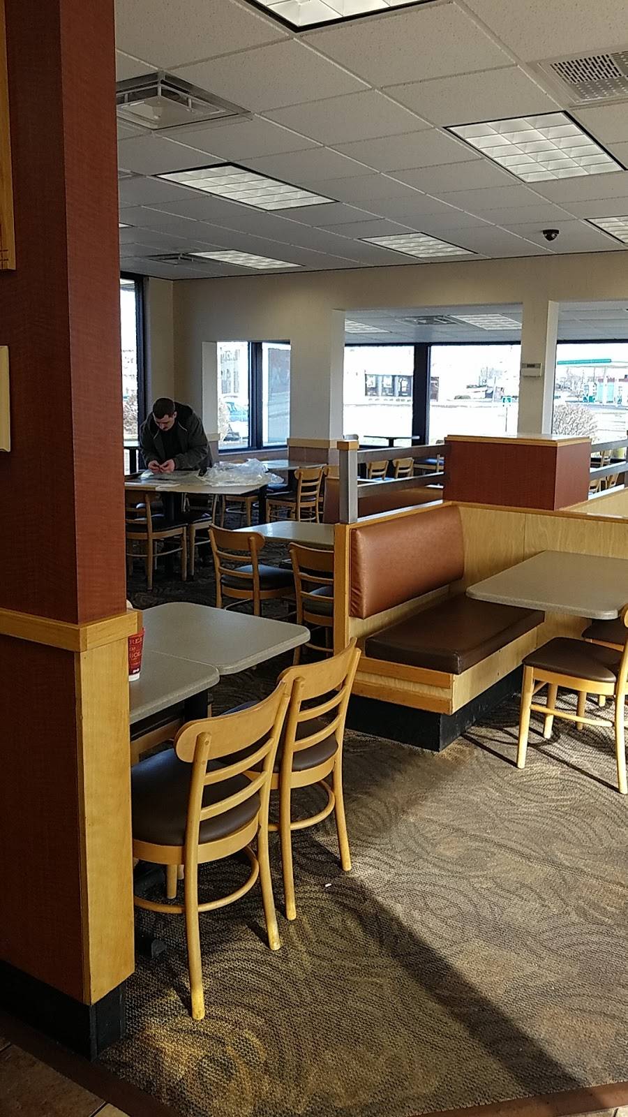 Wendys | restaurant | 3001 S Dixie Dr, Moraine, OH 45439, USA | 9374018665 OR +1 937-401-8665