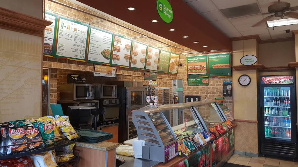 Subway | restaurant | 1212 S Michigan Ave, Chicago, IL 60605, USA | 3125881111 OR +1 312-588-1111