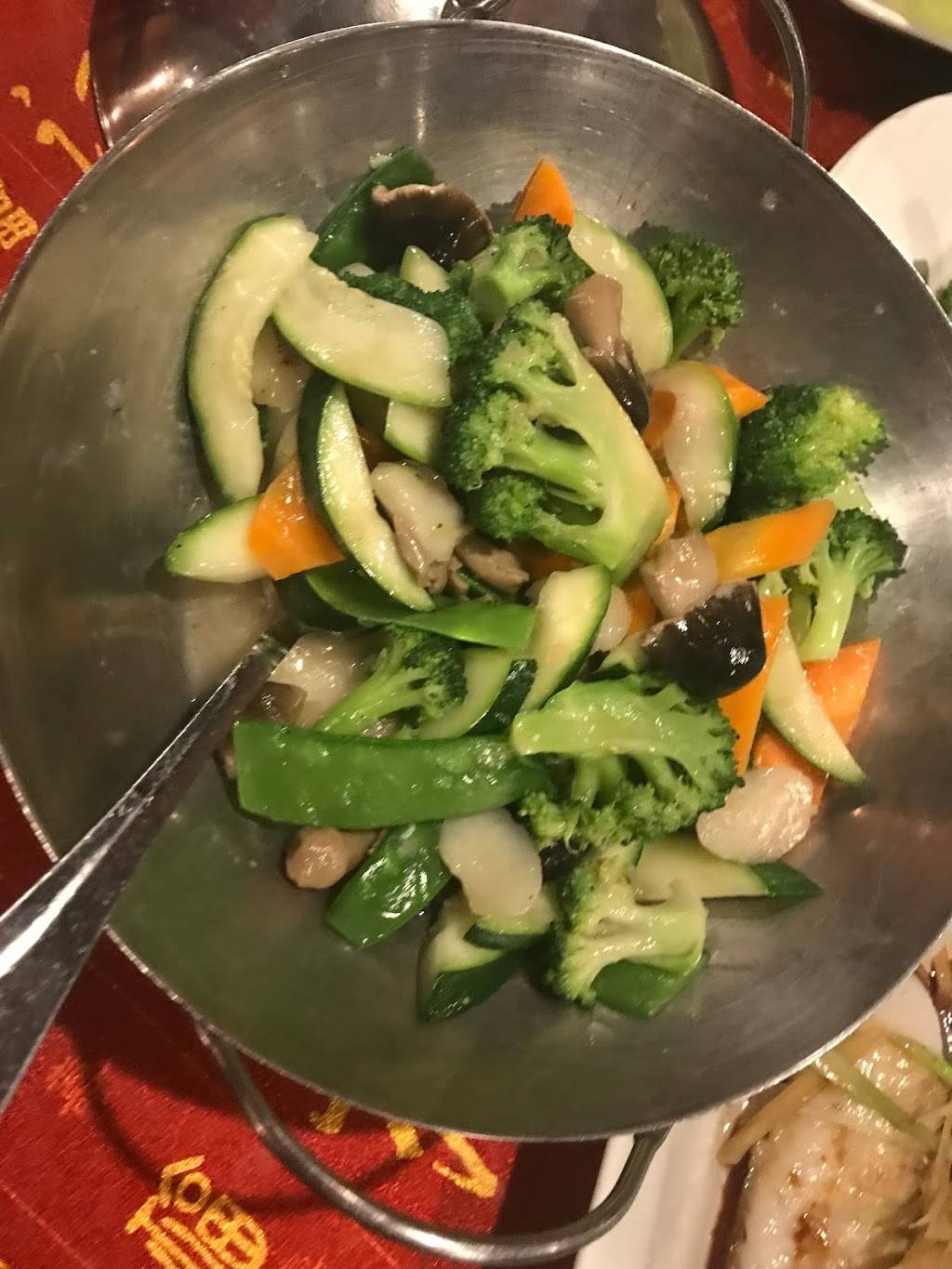 Full Kee Gourmet Chinese Restaurant | restaurant | 3793 Samet Dr suite 140, High Point, NC 27265, USA | 3368411895 OR +1 336-841-1895