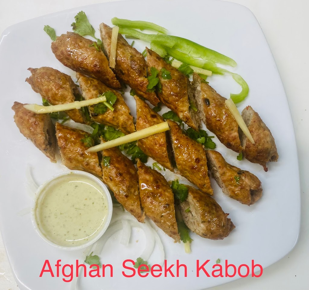 Pizza N Curry | restaurant | 2213 E Capitol Dr, Shorewood, WI 53211, USA | 4149352967 OR +1 414-935-2967