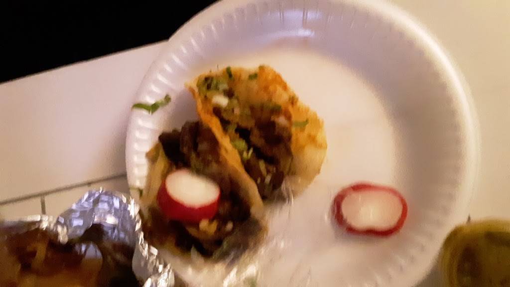 Tacos El Güero | restaurant | 16355 Merrill Ave, Fontana, CA 92335, USA | 9095650108 OR +1 909-565-0108