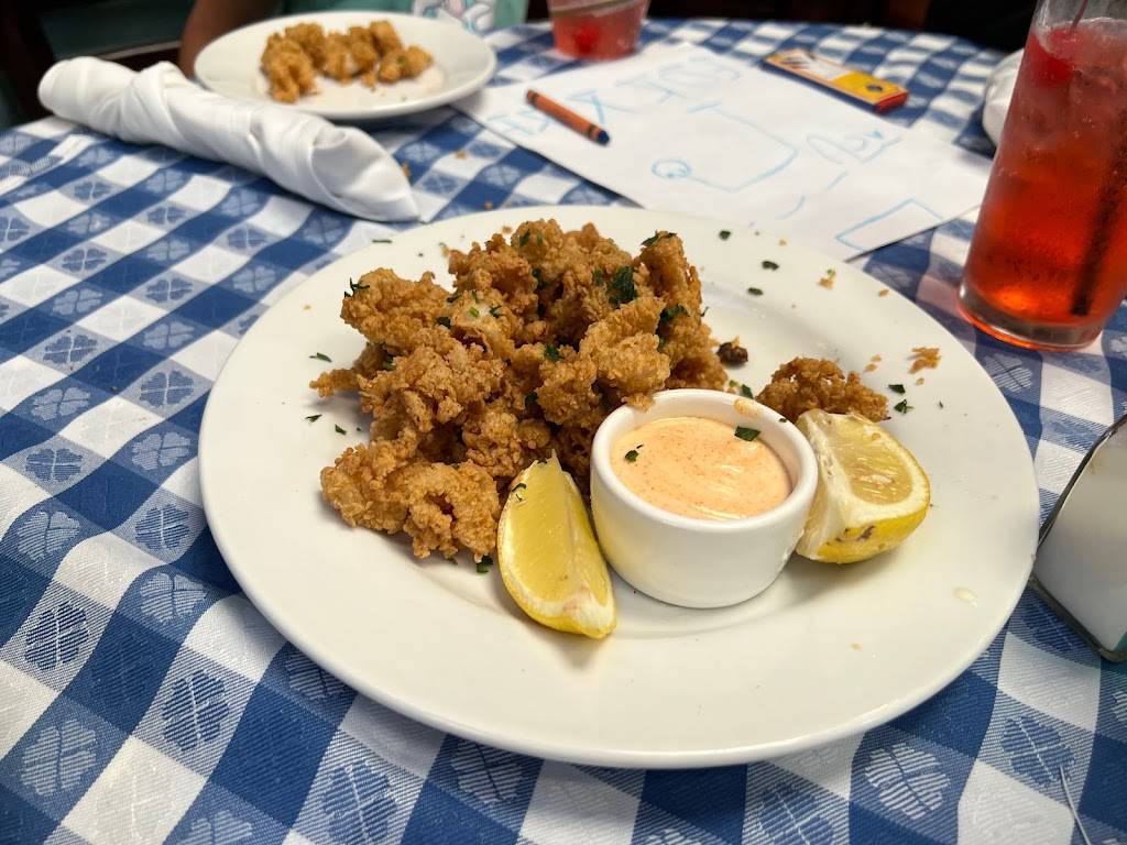 Perrys Novato | restaurant | 225 Alameda del Prado, Novato, CA 94949, USA | 4155064212 OR +1 415-506-4212