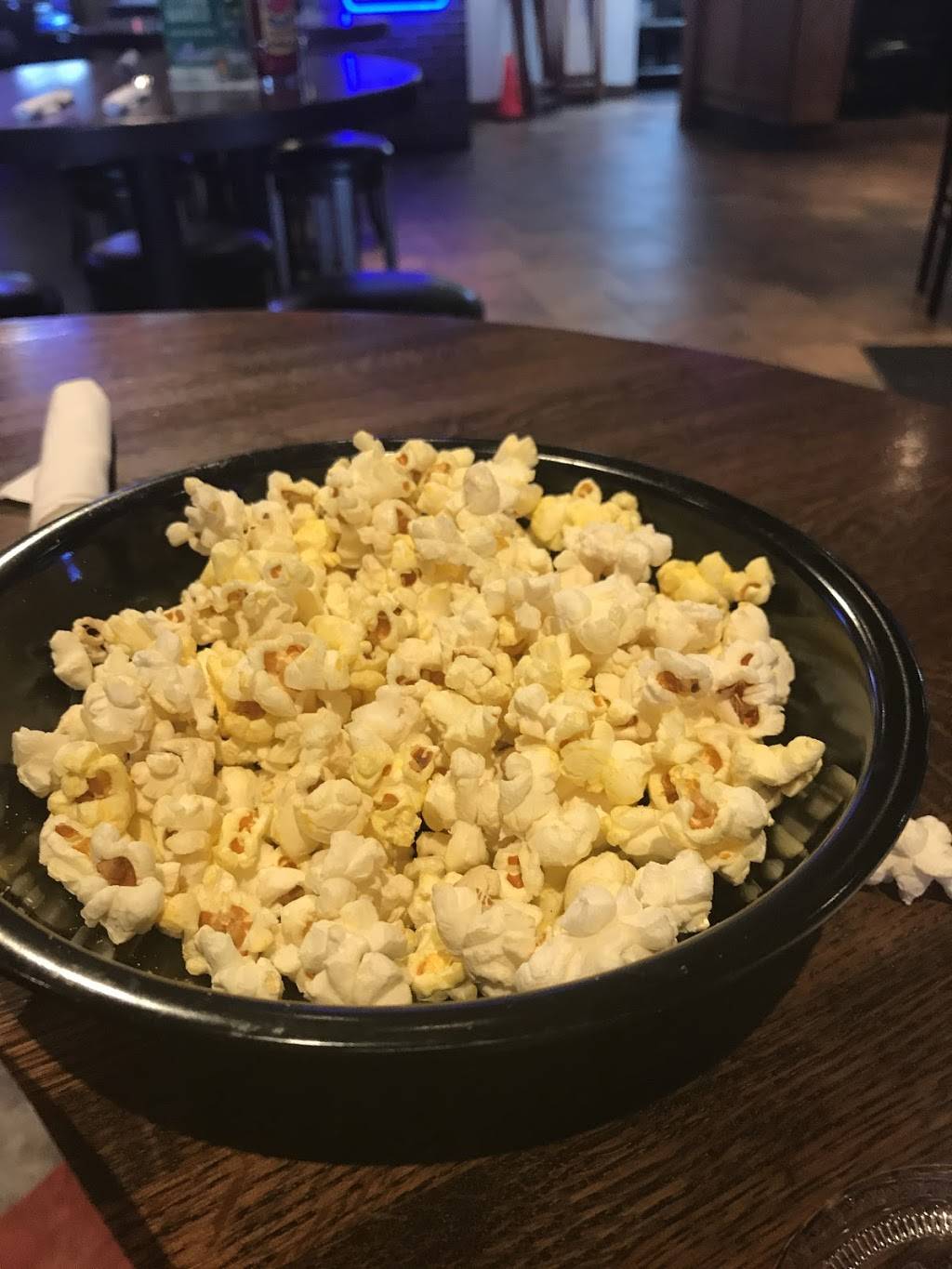 Rookies Sports Bar & Grill (Hoffman Estates) | restaurant | 4607 W Higgins Rd, Hoffman Estates, IL 60192, USA | 8476450005 OR +1 847-645-0005