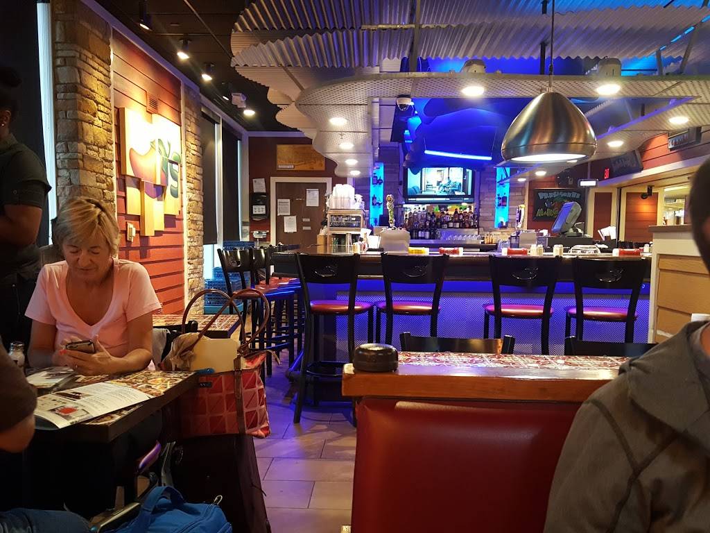 Chilis Grill & Bar | meal takeaway | General Mitchell International Airport (MKE), 5300 S Howell Ave, Milwaukee, WI 53207, USA | 4147475252 OR +1 414-747-5252