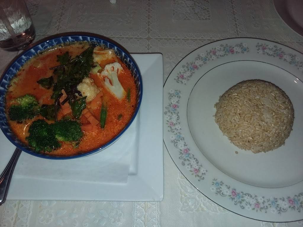 Krua Thai Restaurant | restaurant | 7603 W 21st St, Wichita, KS 67205, USA | 3162391680 OR +1 316-239-1680