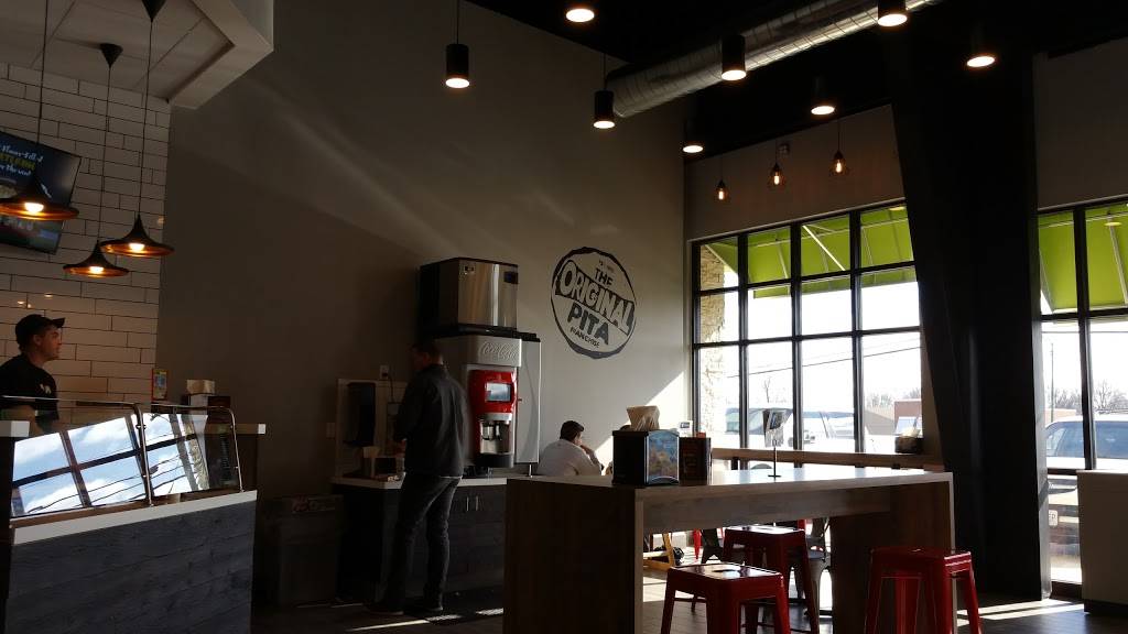 Pita Pit | restaurant | 3233 E Sunshine St Suite 112, Springfield, MO 65804, USA | 4177715080 OR +1 417-771-5080