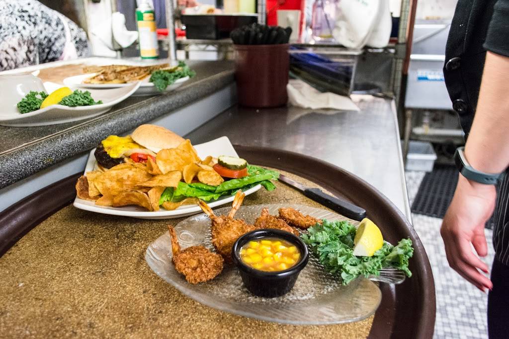 Chandersons Steak & Seafood | restaurant | 11851 NY-16, Delevan, NY 14042, USA | 7164921331 OR +1 716-492-1331