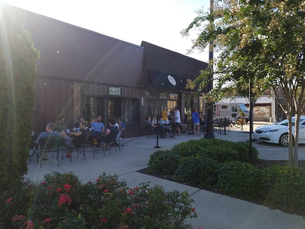 Alcove | restaurant | 730 22nd Ave, Tuscaloosa, AL 35401, USA | 2054699110 OR +1 205-469-9110