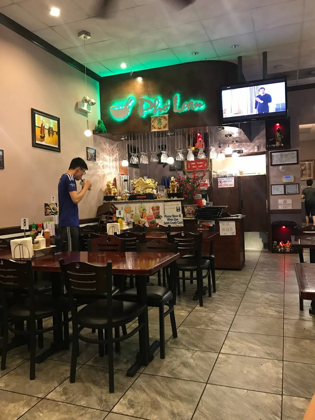 Pho Loan | restaurant | 1114 W Argyle St, Chicago, IL 60640, USA | 7733344500 OR +1 773-334-4500