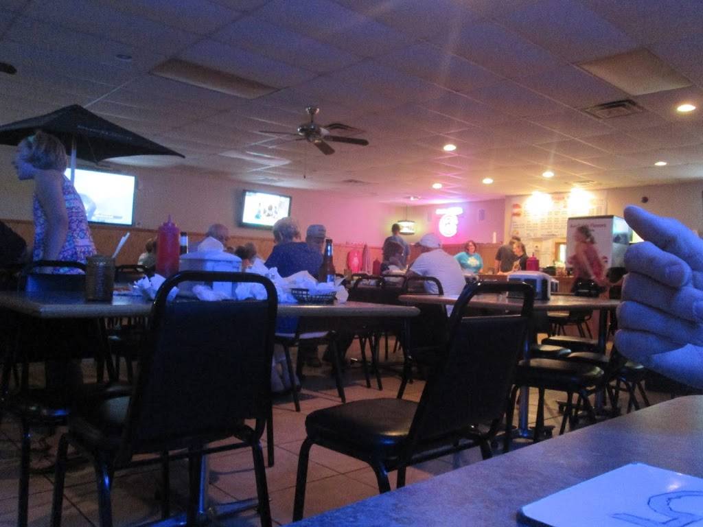 Sip-N-Snack | restaurant | 10 N 4250th Rd, Mendota, IL 61342, USA | 8155397525 OR +1 815-539-7525