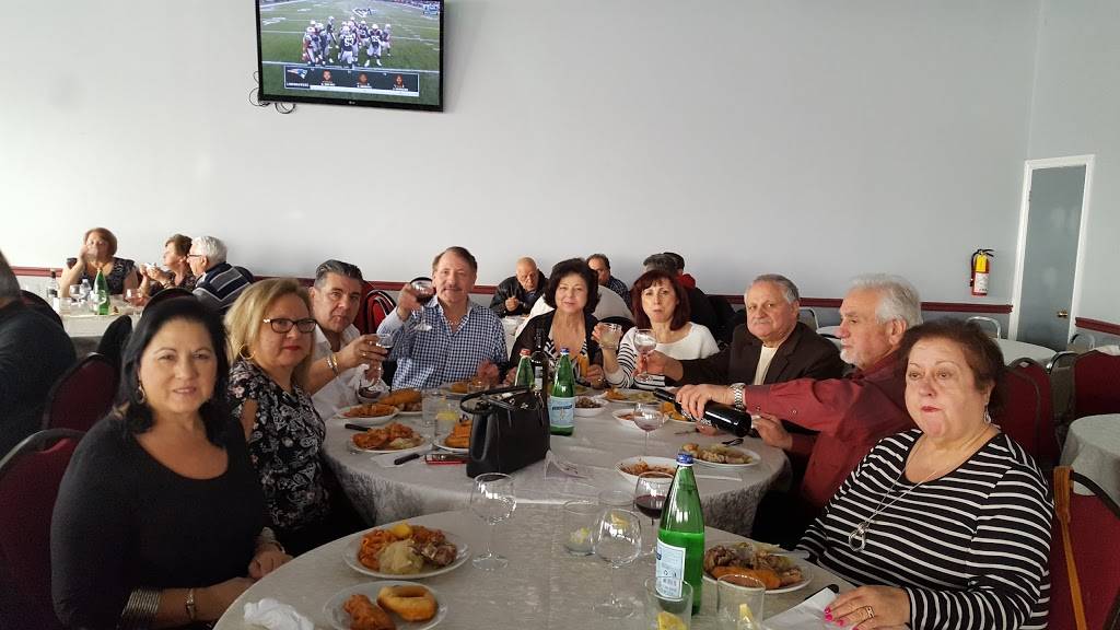 Lago Cafe & Pizzeria | restaurant | 10 Strada Dr, Woodbridge, ON M5J 2N1, Canada | 9058560440 OR +1 905-856-0440