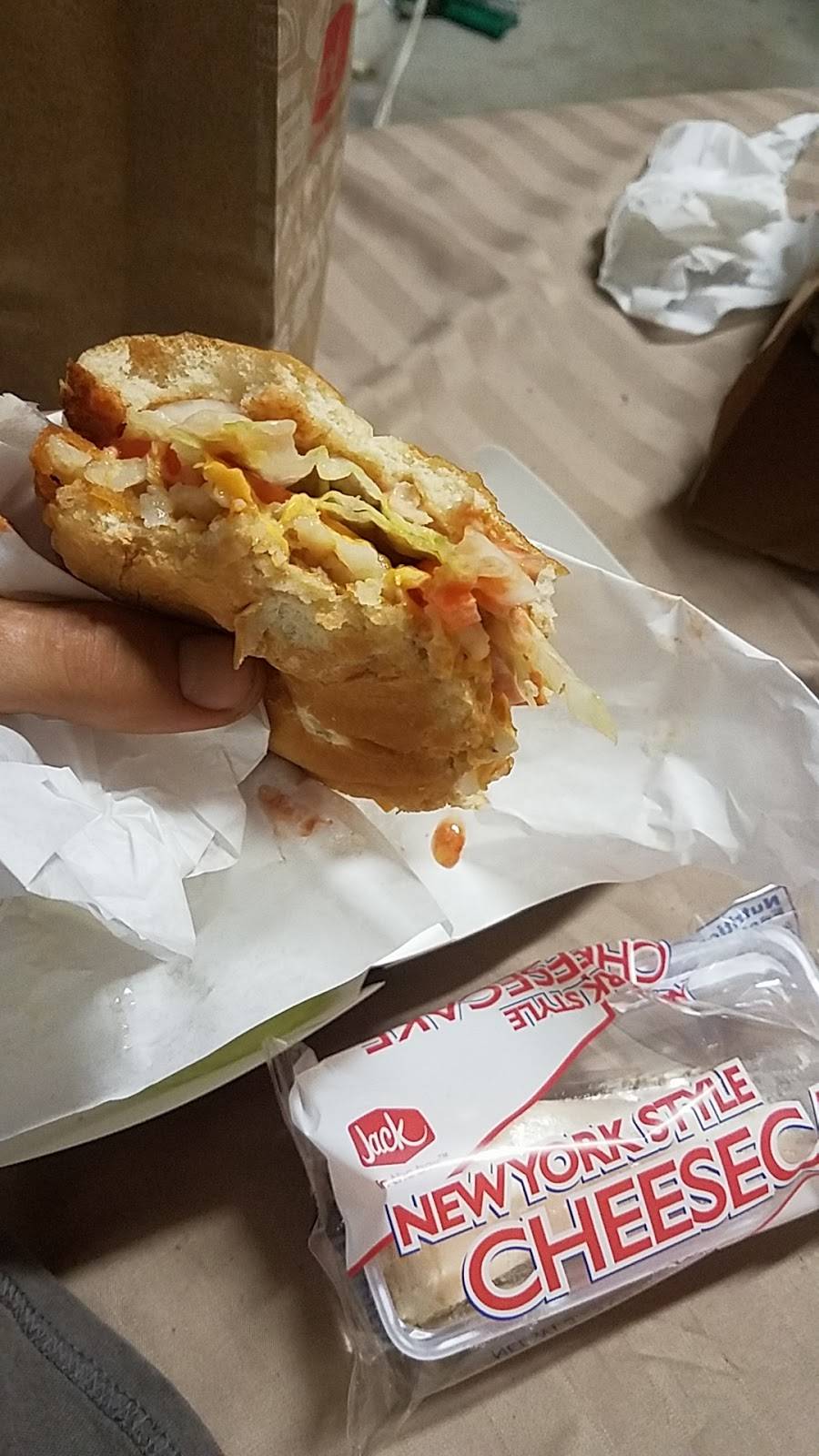 Jack in the Box | restaurant | 22664 Ventura Blvd, Woodland Hills, CA 91364, USA | 8182243460 OR +1 818-224-3460