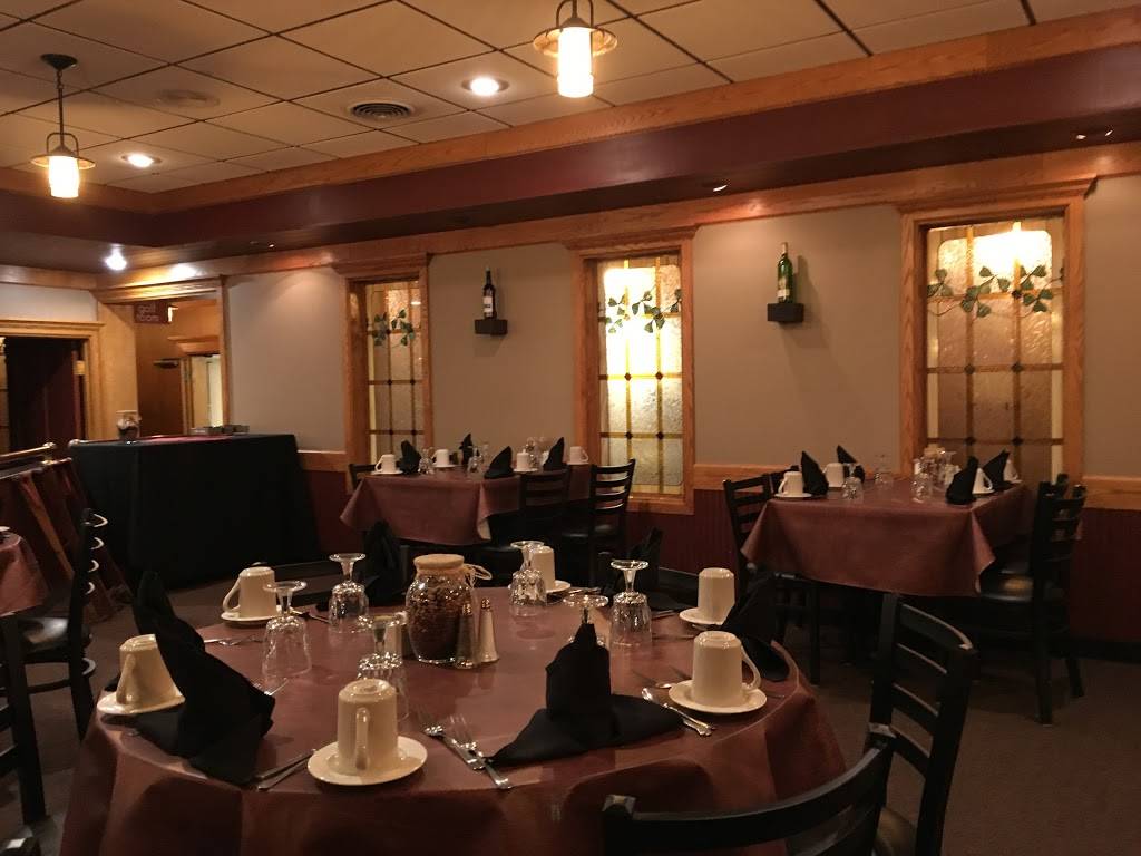 Passage North - The Grill at Evergreen Resort | restaurant | 7880 Mackinaw Trail, Cadillac, MI 49601, USA | 2317759947 OR +1 231-775-9947