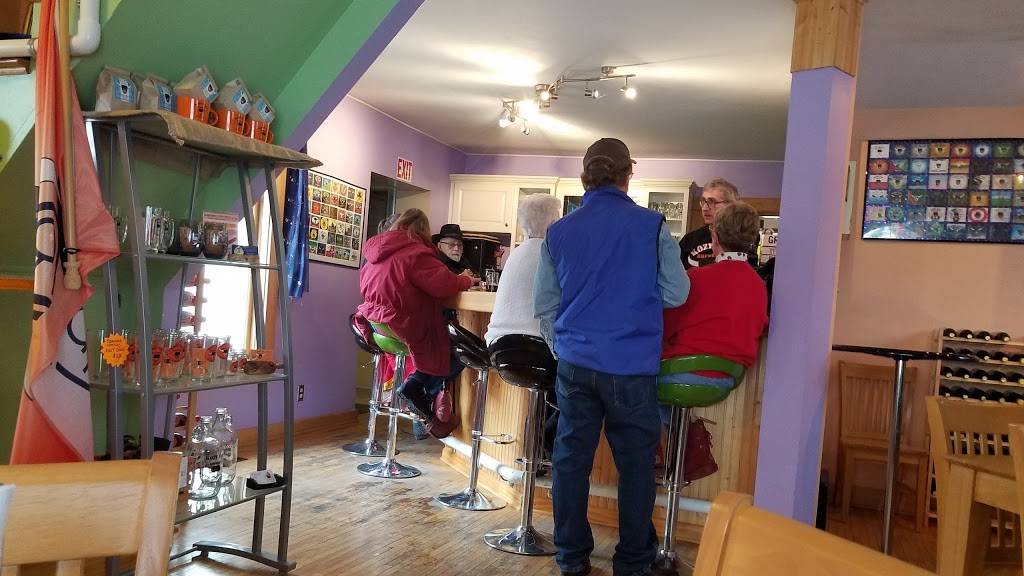 Kozy Yak Brewery | restaurant | 197 N Main St, Rosholt, WI 54473, USA | 7156773082 OR +1 715-677-3082