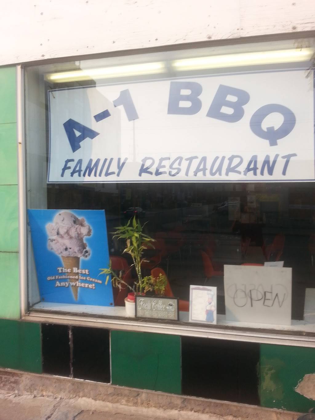 A1 BBQ | restaurant | 1435 Main St E, Hamilton, ON L8K 1C4, Canada | 9055499988 OR +1 905-549-9988