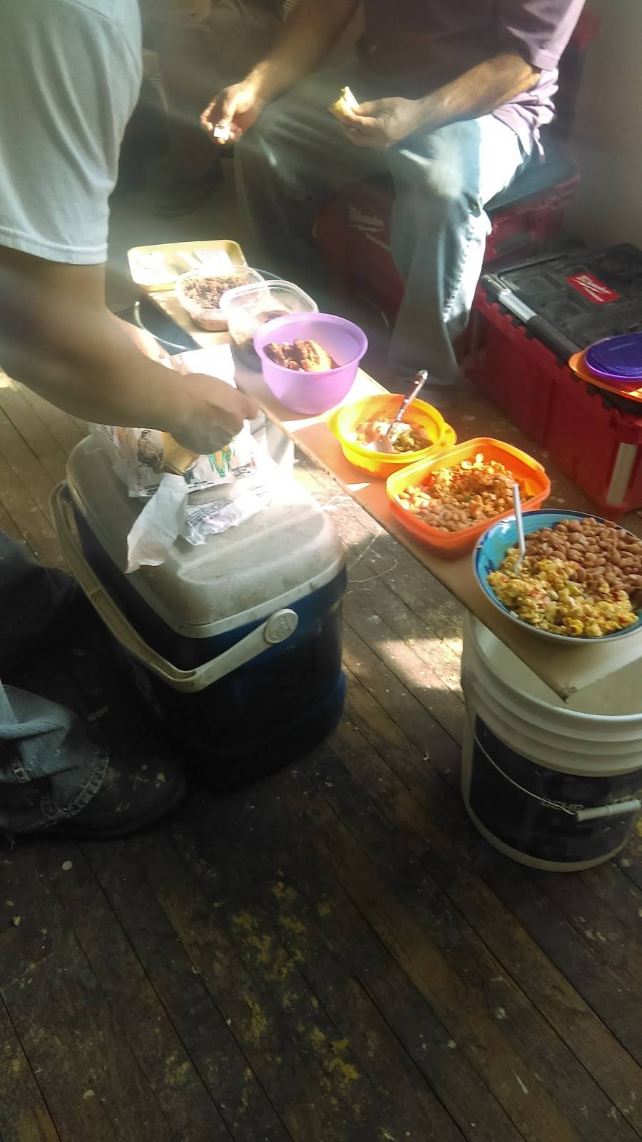 Margaritas Pizzeria | restaurant | 2705 E 79th St, Chicago, IL 60649, USA | 7733747969 OR +1 773-374-7969