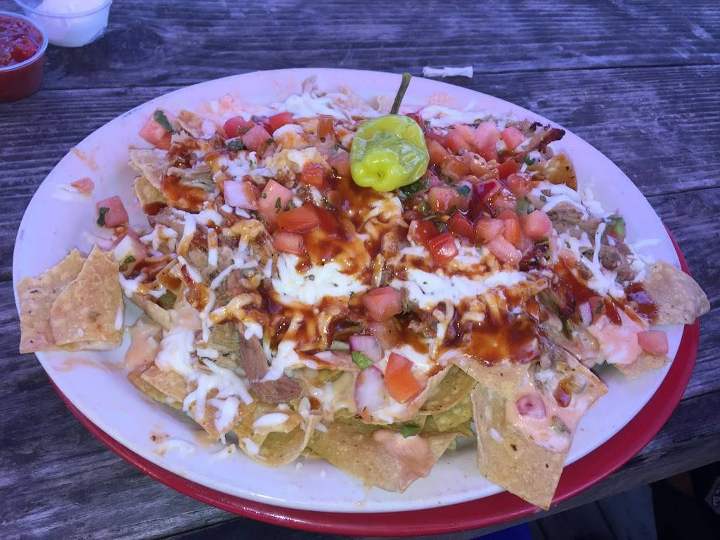 Sassys Red House | restaurant | 708 N College Ave, Fayetteville, AR 72701, USA | 4798566366 OR +1 479-856-6366