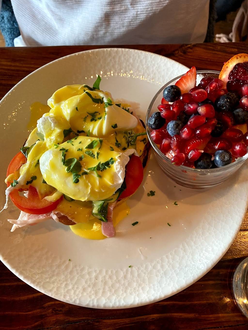 Pazza on Porter | restaurant | 107 Porter St, Boston, MA 02128, USA | 6174185702 OR +1 617-418-5702