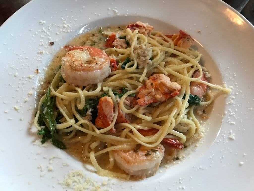 Chambers 19 Bistro & Bar | restaurant | 19 N Main St, Doylestown, PA 18901, USA | 2153481940 OR +1 215-348-1940