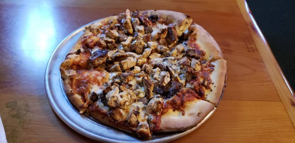 Neos Pizza House | restaurant | 32000 Hilltop Blvd, Running Springs, CA 92382, USA | 9098675373 OR +1 909-867-5373