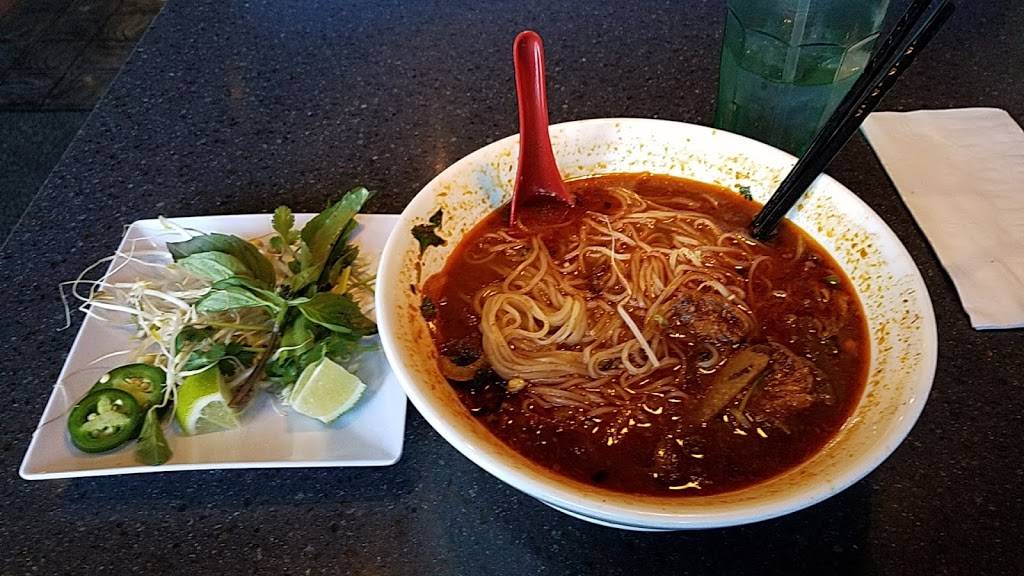 Le Delights - Banh Mi & Pho | restaurant | 8095 Macon Rd, Cordova, TN 38018, USA | 9012072746 OR +1 901-207-2746