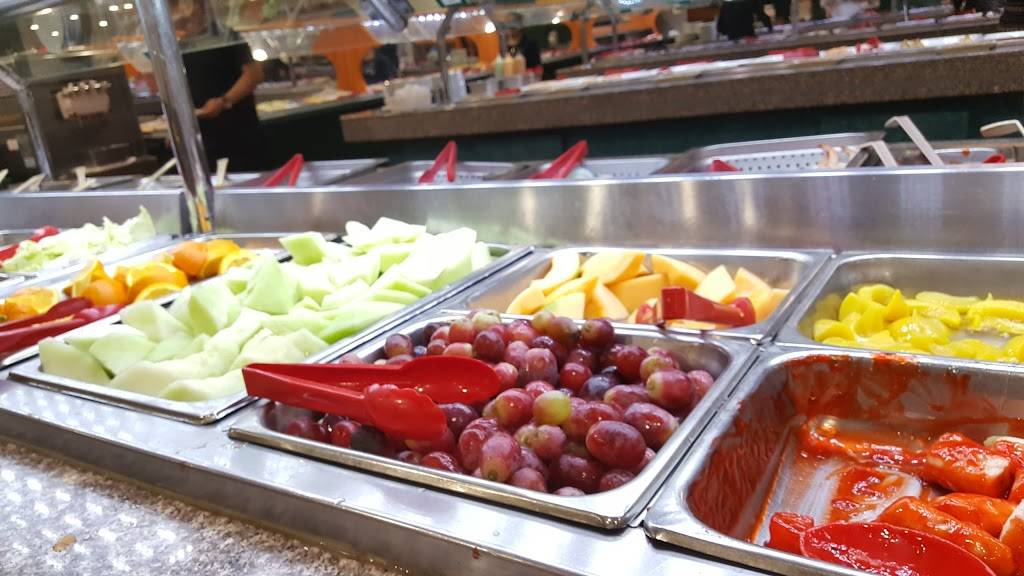 Queen City Super Buffet | restaurant | 7215, 566 Main St, New Rochelle, NY 10801, USA | 9146339898 OR +1 914-633-9898