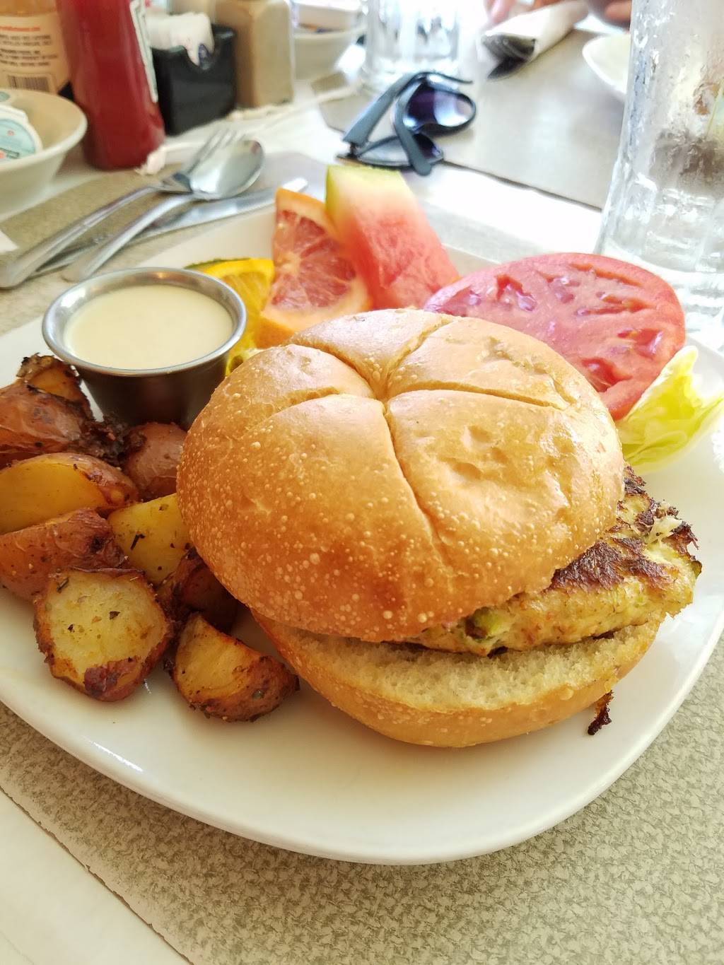 Sign of the Mermaid | restaurant | 9707 Gulf Dr, Anna Maria, FL 34216, USA | 9417789399 OR +1 941-778-9399