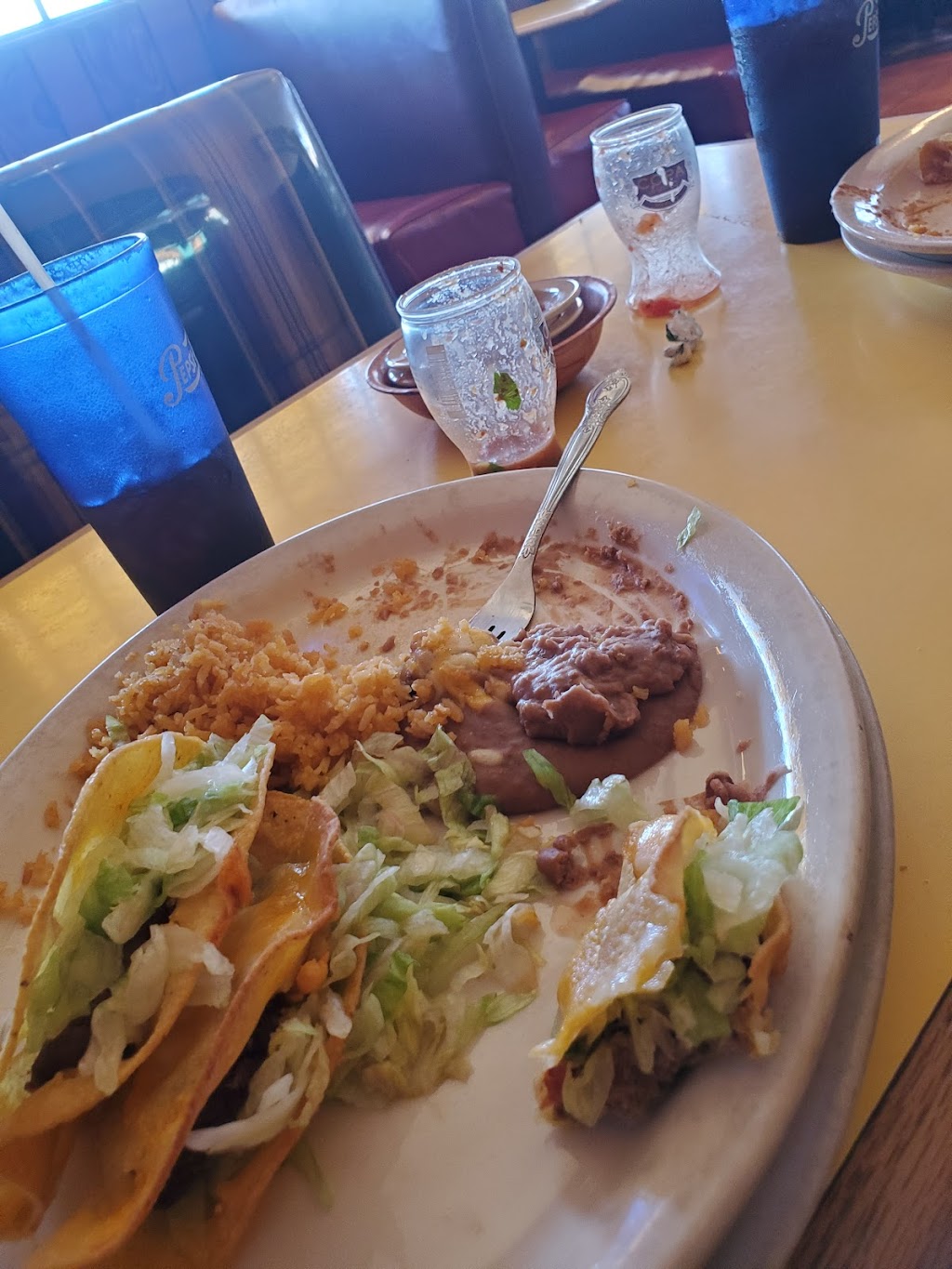 Chalos Casa Reynoso | restaurant | 902 E Ash St, Globe, AZ 85502, USA | 9284250515 OR +1 928-425-0515