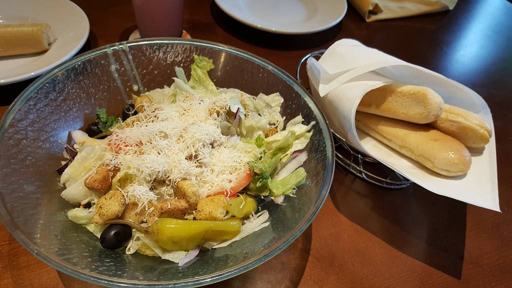 Olive Garden Italian Restaurant | meal takeaway | 50 Kunkle Dr, Easton, PA 18045, USA | 6105151722 OR +1 610-515-1722