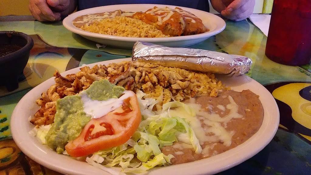 Casa Mexicana | restaurant | 440 Market Square Plaza, Livingston, TN 38570, USA | 9318238870 OR +1 931-823-8870