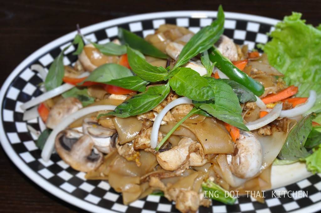 Ing Doi Thai Kitchen | restaurant | 28072 Bouquet Canyon Rd, Saugus, CA 91350, USA | 6612639888 OR +1 661-263-9888