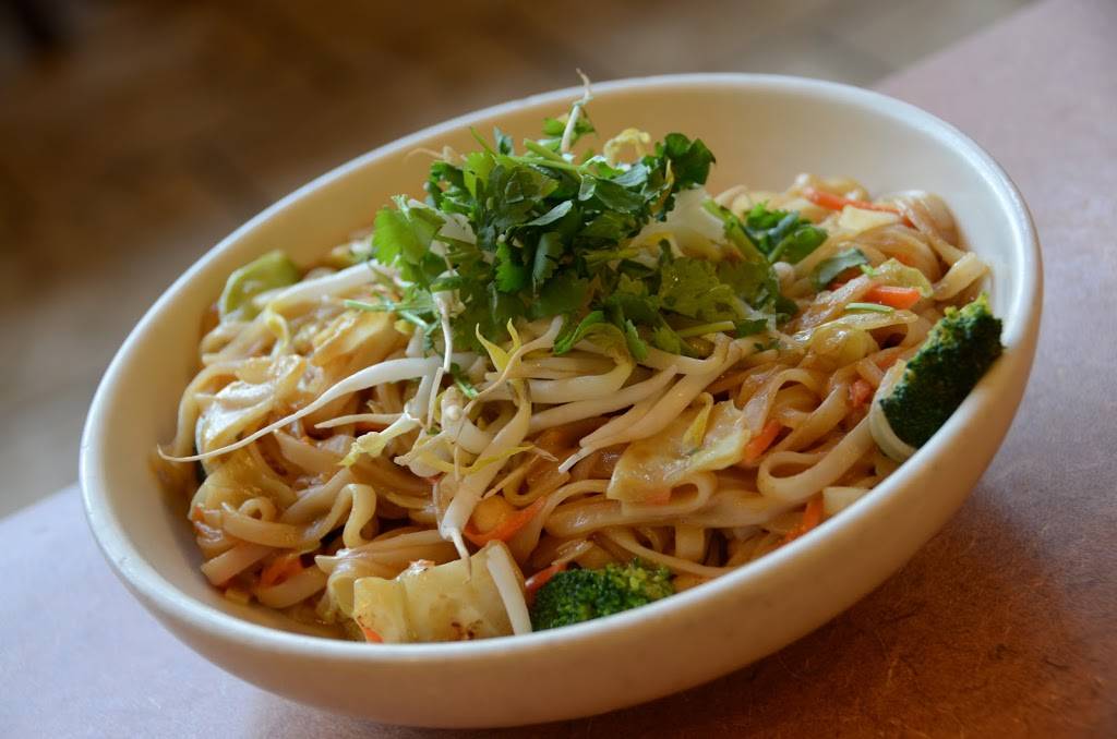 ZMariks Noodle Cafe | restaurant | 19 S Dubuque St, Iowa City, IA 52240, USA | 3193385500 OR +1 319-338-5500